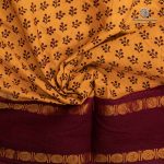 9 Yards Sungudi Cotton Saree - Turmeric SASTC0035771 - Image 2